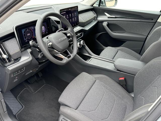Skoda / Kodiaq / Silber / / / 4WD+DSG+NAVI+19'' ALU+ACC+KAMERA