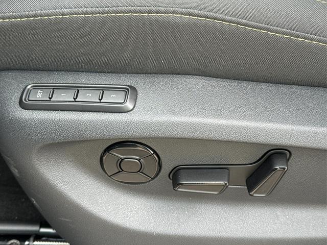 Skoda / Kodiaq / Silber / / / 4WD+DSG+NAVI+19'' ALU+ACC+KAMERA