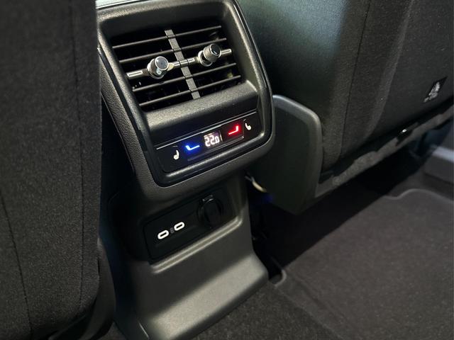 Skoda / Kodiaq / Schwarz / / / 4WD+AHK+NAVI+19''ALU+ACC+KAMERA+MEMORY+KESSY