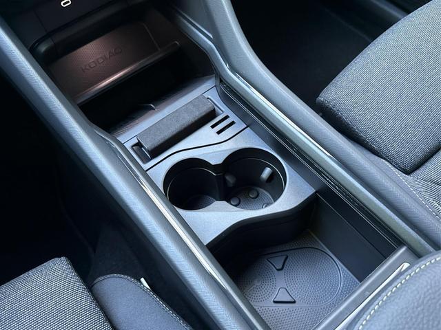 Skoda / Kodiaq / Schwarz / / / 4WD+AHK+NAVI+19''ALU+ACC+KAMERA+MEMORY+KESSY