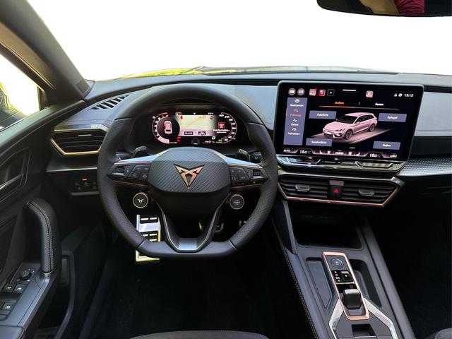 Cupra / Leon Sportstourer / Grau / / / ST NAVI+SENNHEISER+KAMERA+EL.HECKKL.+ACC+19 ALU