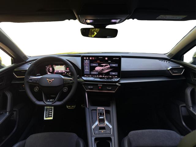 Cupra / Leon Sportstourer / Grau / / / ST NAVI+SENNHEISER+KAMERA+EL.HECKKL.+ACC+19 ALU