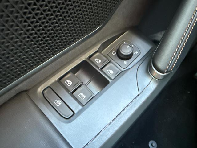 Cupra / Leon Sportstourer / Grau / / / ST NAVI+SENNHEISER+KAMERA+EL.HECKKL.+ACC+19 ALU