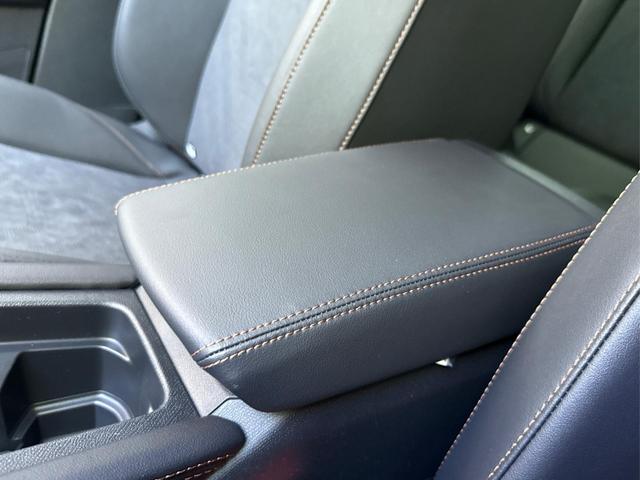 Cupra / Leon Sportstourer / Grau / / / ST NAVI+SENNHEISER+KAMERA+EL.HECKKL.+ACC+19 ALU