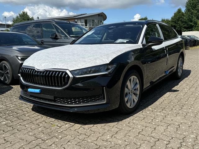 Skoda Superb Combi - Selection DSG+4WD+AHK+NAVI+EL. HECKKL.+SHZ V+H