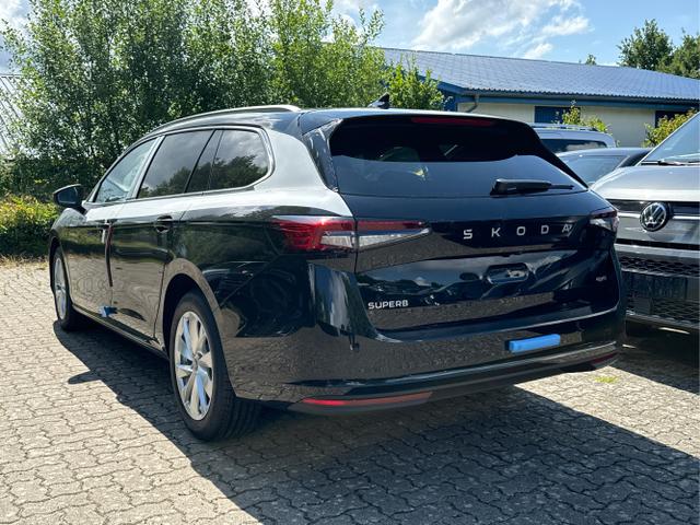 Skoda / Superb Combi / / / / DSG+4WD+AHK+NAVI+EL. HECKKL.+SHZ V+H