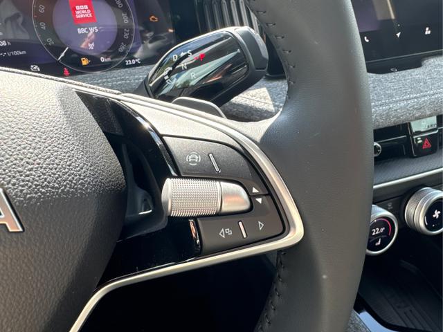 Skoda / Superb Combi / / / / DSG+4WD+AHK+NAVI+EL. HECKKL.+SHZ V+H