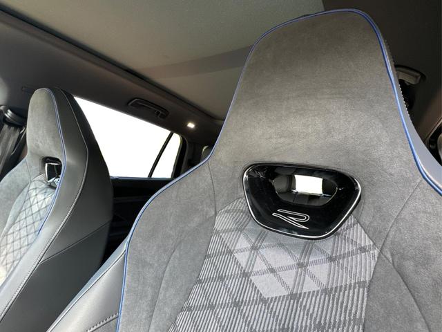 Volkswagen / Tayron / Schwarz / / / 7 SITZE+PANO+NAVI+ACC+KAMERA+EL.HECKKL.