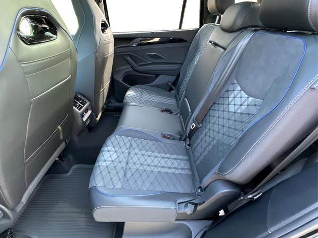 Volkswagen / Tayron / Schwarz / / / 7 SITZE+PANO+NAVI+ACC+KAMERA+EL.HECKKL.