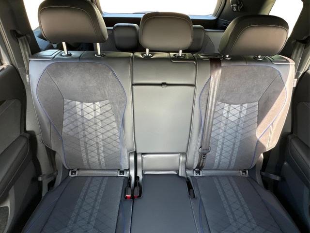 Volkswagen / Tayron / Grau / / / 7 SITZE+PANO+NAVI+ACC+KAMERA+EL. HECKKL.