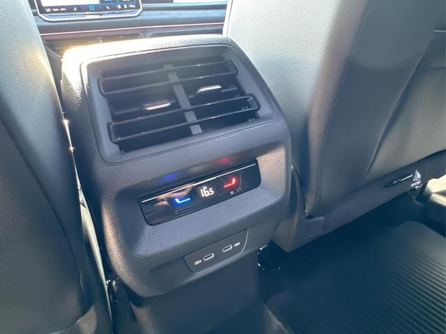 Volkswagen / Tayron / Grau / / / 7 SITZE+PANO+NAVI+ACC+KAMERA+EL. HECKKL.