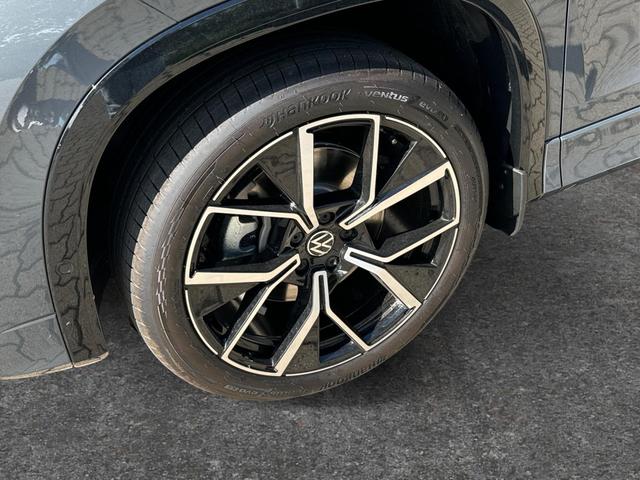 Volkswagen / Tayron / Grau / / / 7 SITZE+PANO+NAVI+ACC+KAMERA+EL. HECKKL.