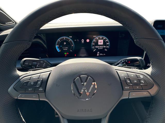 Volkswagen / Tayron / Blau / / / 7 SITZE+PANO+NAVI+ACC+KAMERA+EL. HECKKL.