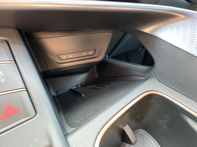 Cupra / Terramar / Schwarz / / / KAMERA+EL. HECKKL+18 ALU+LED+PDC+FULL LINK