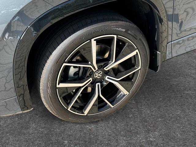 Volkswagen / Tayron / Grau / / / 7 SITZE+PANO+NAVI+ACC+KAMERA+EL. HECKKL.