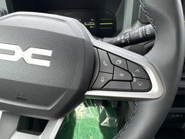 Dacia Duster Extreme 4x4+KAMERA+PDC+KLIMA+SHZ+BLIS 