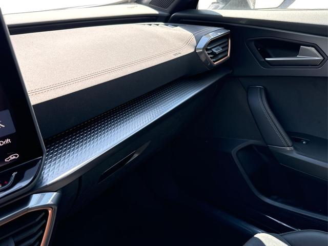 Cupra / Formentor / Grau / / / 4Drive KAMERA+EL. HECK.+VOLL-LED+ACC