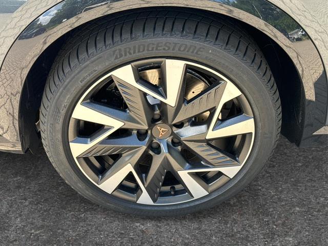 Cupra / Formentor / Grau / / / 4Drive KAMERA+EL. HECK.+VOLL-LED+ACC