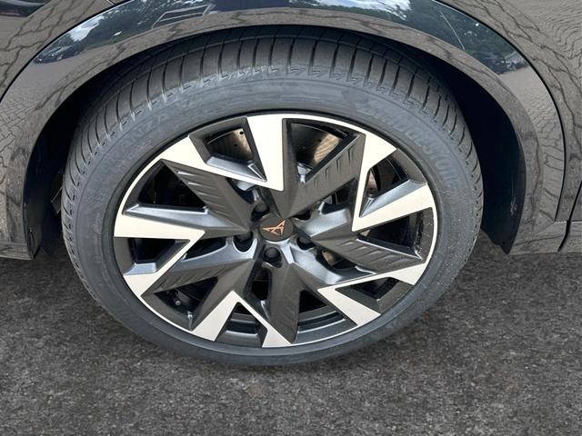 Cupra / Formentor / Schwarz / / / 4Drive KAMERA+EL. HECK.+VOLL-LED+ACC
