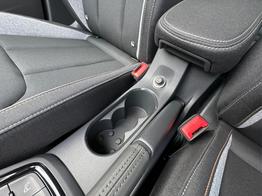 Skoda Kamiq Selection DSG+ACC+SHZ+RFK+PDC+KESSY+SUNSET 