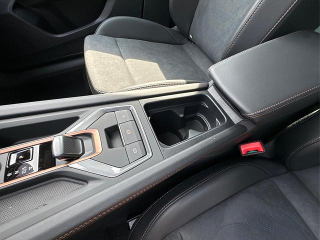 Cupra / Leon Sportstourer / Grau / / / ST FACELIFT+KAMERA+EL. HECKKL.+ACC+19 ALU