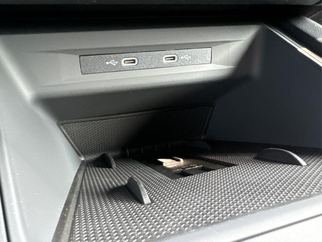 Cupra / Leon Sportstourer / Grau / / / ST FACELIFT+KAMERA+EL. HECKKL.+ACC+19 ALU