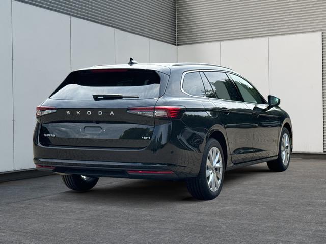 Skoda Superb Combi - Selection DSG+4WD+AHK+NAVI+EL. HECKKL.+SHZ V+H