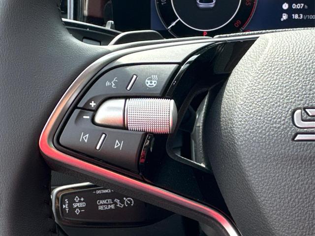 Skoda / Superb Combi / / / / DSG+4WD+AHK+NAVI+EL. HECKKL.+SHZ V+H