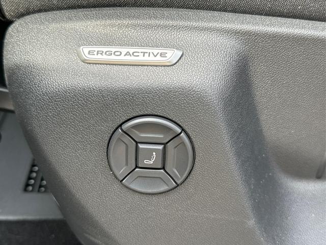 Volkswagen / Tiguan / Schwarz / / / DSG+HARMAN+20 ALU+MATRIX+MASSAGE+ACC+KAMERA