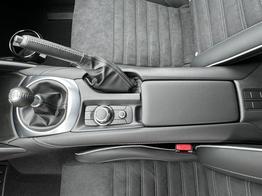 Mazda MX-5 Kazari NAPPA LEDER+BOSE+NAVI+KAMERA+MATRIX+SHZ+16 ALU 