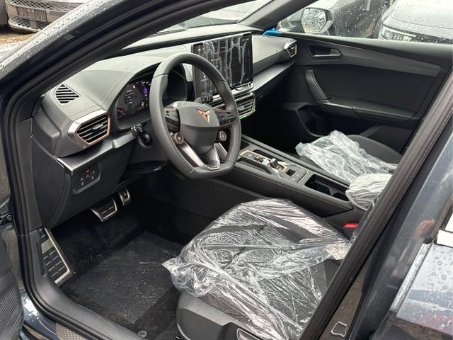 Cupra / Leon Sportstourer / Grau / / / ST DSG+AHK+NAVI+KAMERA+EL. HECKKL., Beispielbilder, ggf. teilweise mit Sonderausstattung