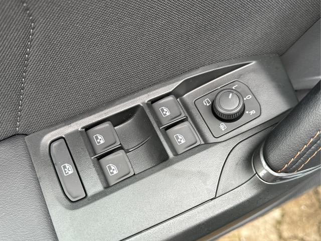 Cupra / Leon Sportstourer / Grau / / / ST DSG+AHK+NAVI+KAMERA+EL. HECKKL., Beispielbilder, ggf. teilweise mit Sonderausstattung