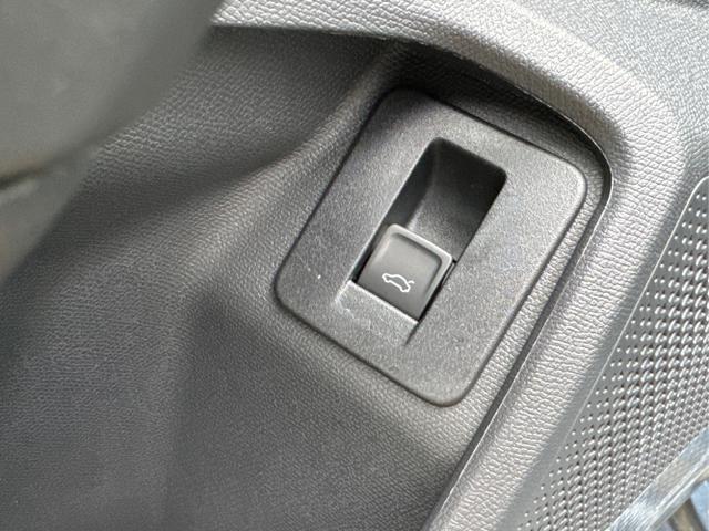 Cupra / Leon Sportstourer / Grau / / / ST DSG+AHK+NAVI+KAMERA+EL. HECKKL., Beispielbilder, ggf. teilweise mit Sonderausstattung