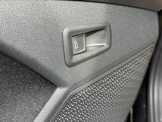 Skoda / Kodiaq / Schwarz / / / DSG+AHK+EL. HECKKL.+NAVI+ACC+KAMERA+19 LM, Beispielbilder, ggf. teilweise mit Sonderausstattung