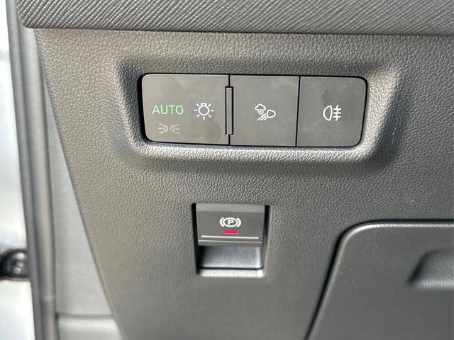 Skoda / Kodiaq / Silber / / / DSG+AHK+EL. HECKKL.+NAVI+ACC+KAMERA+19 LM, Beispielbilder, ggf. teilweise mit Sonderausstattung