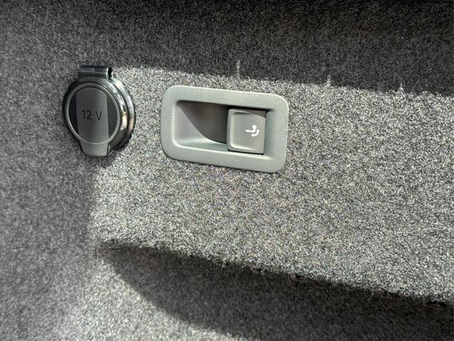 Skoda / Kodiaq / Grau / / / DSG+MATRIX+AHK+EL. HECKKL.+NAVI+ACC+KAMERA+19 LM, Beispielbilder, ggf. teilweise mit Sonderausstattung