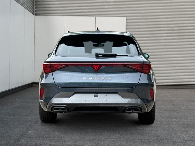 Cupra / Leon Sportstourer / Grau / / / ST DSG+AHK+NAVI+KAMERA+EL. HECKKL., Beispielbilder, ggf. teilweise mit Sonderausstattung