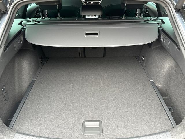 Cupra / Leon Sportstourer / Grau / / / ST DSG+AHK+NAVI+KAMERA+EL. HECKKL., Beispielbilder, ggf. teilweise mit Sonderausstattung