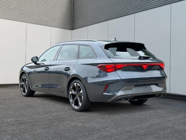 Cupra / Leon Sportstourer / Grau / / / ST DSG+AHK+NAVI+KAMERA+EL. HECKKL., Beispielbilder, ggf. teilweise mit Sonderausstattung