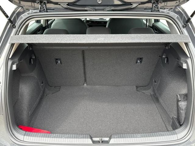 Volkswagen / Golf / Grau / / / S SHZ+KLIMA+APP CONNECT+PDC+LED+READY2DISCOVER