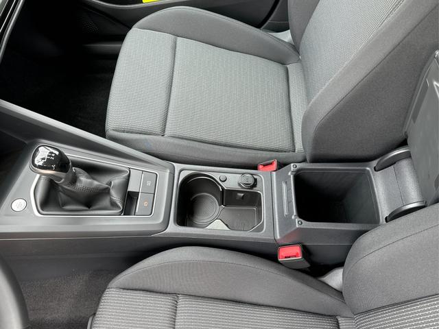 Volkswagen / Golf / Grau / / / S SHZ+KLIMA+APP CONNECT+PDC+LED+READY2DISCOVER