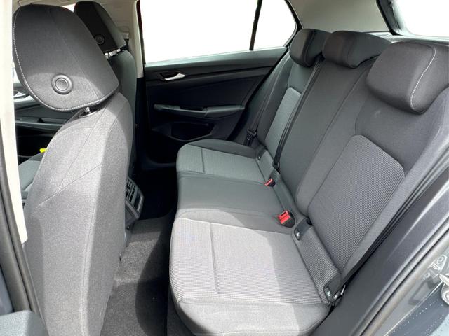 Volkswagen / Golf / Grau / / / S SHZ+KLIMA+APP CONNECT+PDC+LED+READY2DISCOVER
