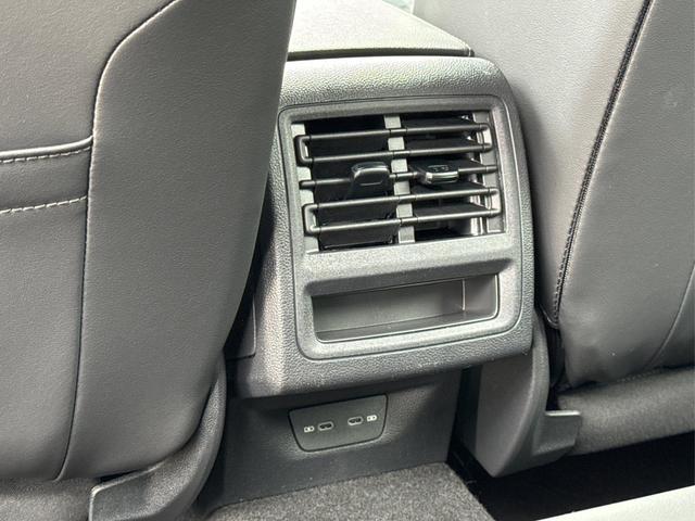 Volkswagen / Golf / Schwarz / / / 360° KAMERA+LED-PLUS+SHZ+ACC+18 ALU