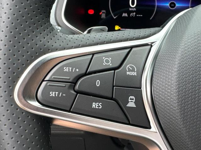 Renault / Captur / / / / VERKAUFT | HS (16.06.2025) /// ACC+SHZ+KAMERA+LED+KLIMAAUT.