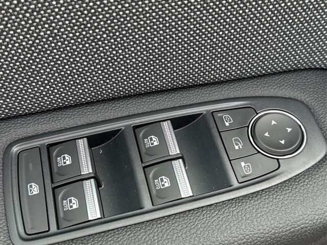 Renault / Captur / / / / ACC+SHZ+KAMERA+LED+KLIMAAUT.