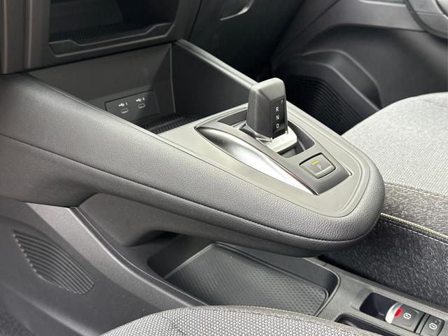 Renault / Captur / / / / ACC+SHZ+KAMERA+LED+KLIMAAUT.