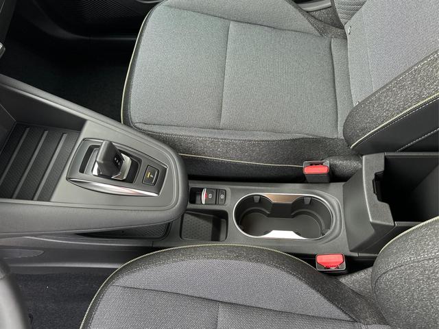 Renault / Captur / / / / ACC+SHZ+KAMERA+LED+KLIMAAUT.