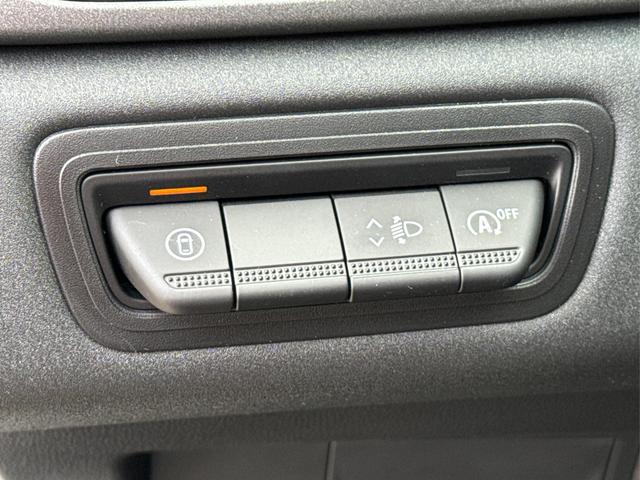 Renault / Captur / / / / ACC+SHZ+KAMERA+LED+KLIMAAUT.