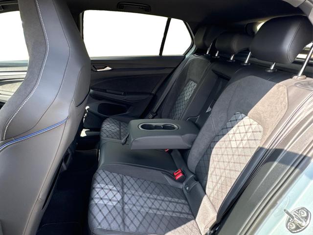 Volkswagen / Golf / Blau / / / FACELIFT+IQ.LIGHT MATRIX BLACK+360°