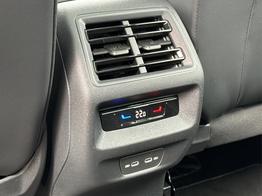 Volkswagen Tiguan R-Line Limited DSG+AHK+HUD+NAVI+MATRIX+EL. HECK.+20" ALU 